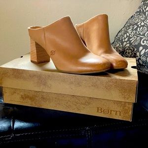 Born Todd Full Grain Leather Mule- only worn once!
